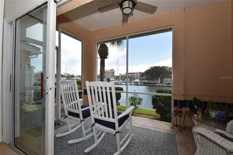 2 Marina Point Pl, Palm Coast, FL 32137