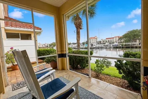 2 Marina Point Pl, Palm Coast, FL 32137