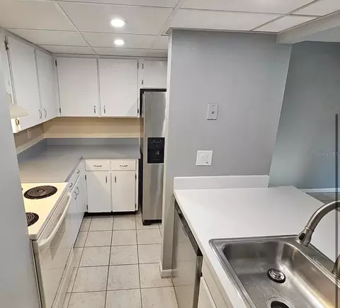 Kitchen - 7 Castania Ct, Saint Augustine, FL 32086 photo 1 of 3