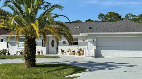 8 Whippoorwill Dr, Palm Coast, FL 32164