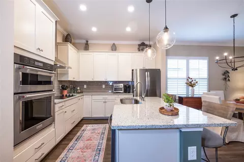 Kitchen - 1303 Bangor Dr, Ormond Beach, FL 32174 photo 6 of 7