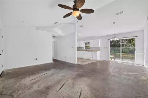 Living - 6740 SE 52nd Pl, Ocala, FL 34472 photo 6 of 6
