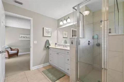 Bath - 8 Fleming Ct, Palm Coast, FL 32137 photo 2 of 6