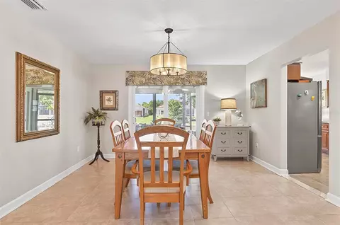Dining - 8 Fleming Ct, Palm Coast, FL 32137 photo 1 of 5