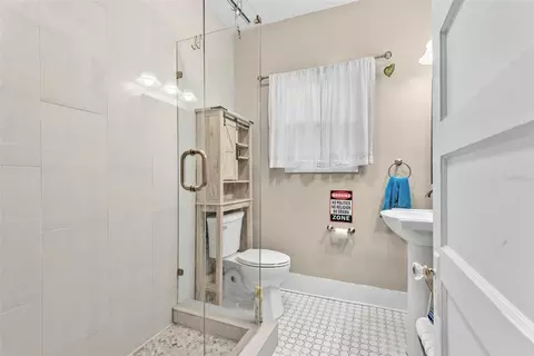 Bath - 93 Lincoln St, Saint Augustine, FL 32084 photo 1 of 5
