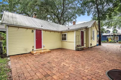 Exterior - 93 Lincoln St, Saint Augustine, FL 32084 photo 6 of 9
