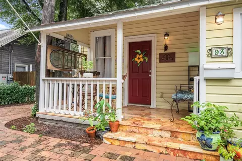 Exterior - 93 Lincoln St, Saint Augustine, FL 32084 photo 4 of 9