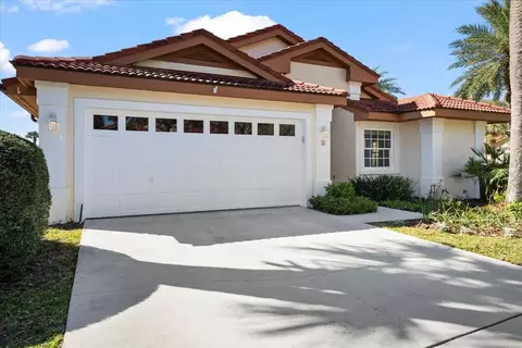 2 San Pablo Ct, Palm Coast, FL 32137