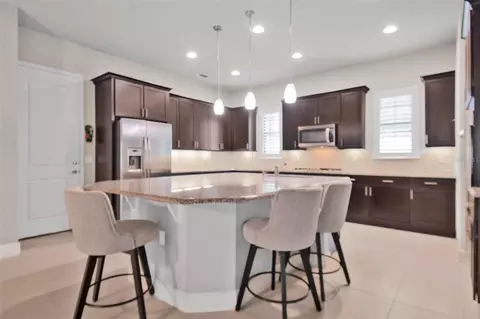 Kitchen - 627 Elk River Dr, Ormond Beach, FL 32174 photo 2 of 7