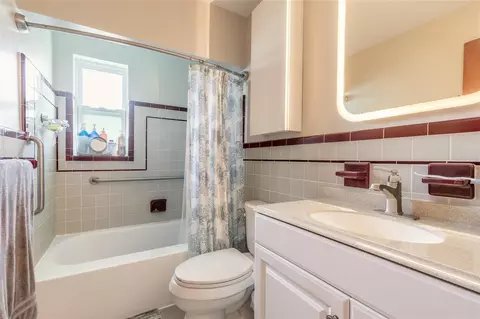 Bath - 192 Valencia Dr, Ormond Beach, FL 32176 photo 1 of 1