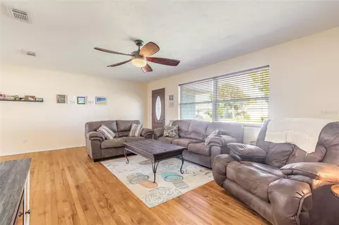 Living - 192 Valencia Dr, Ormond Beach, FL 32176 photo 3 of 4
