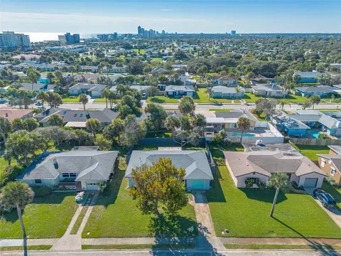 View/Area - 192 Valencia Dr, Ormond Beach, FL 32176 photo 2 of 3