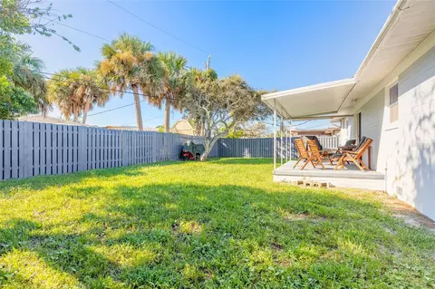 Exterior - 192 Valencia Dr, Ormond Beach, FL 32176 photo 4 of 7
