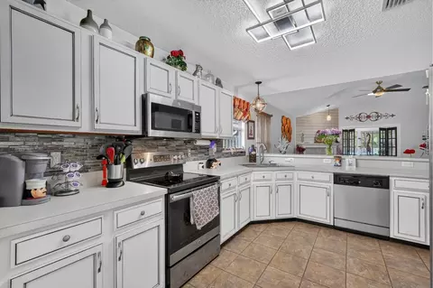 Kitchen - 717 Mackenzie Cir, Saint Augustine, FL 32092 photo 3 of 3