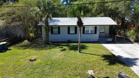 5628 Belafonte Dr, Jacksonville, FL 32209