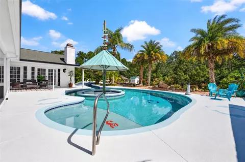 Exterior - 121 Cone Rd, Ormond Beach, FL 32174 photo 7 of 9