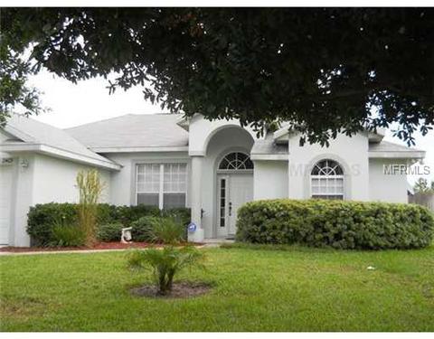 2409 E Moonlight Ln, Eustis, FL 32726 photo 1