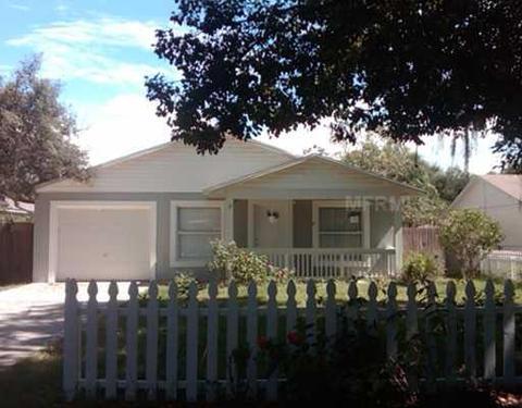 1030 N Clayton St, Mount Dora, FL 32757 photo 1