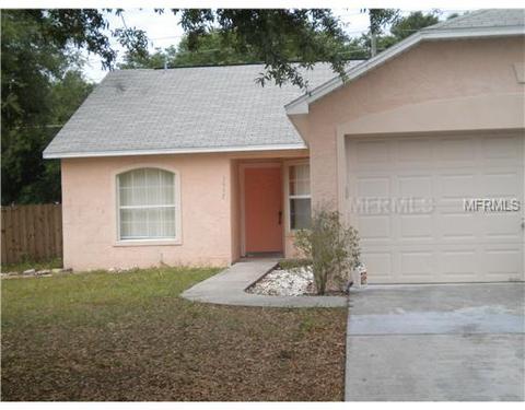 2697 Winchester Cir, Eustis, FL 32726 photo 1