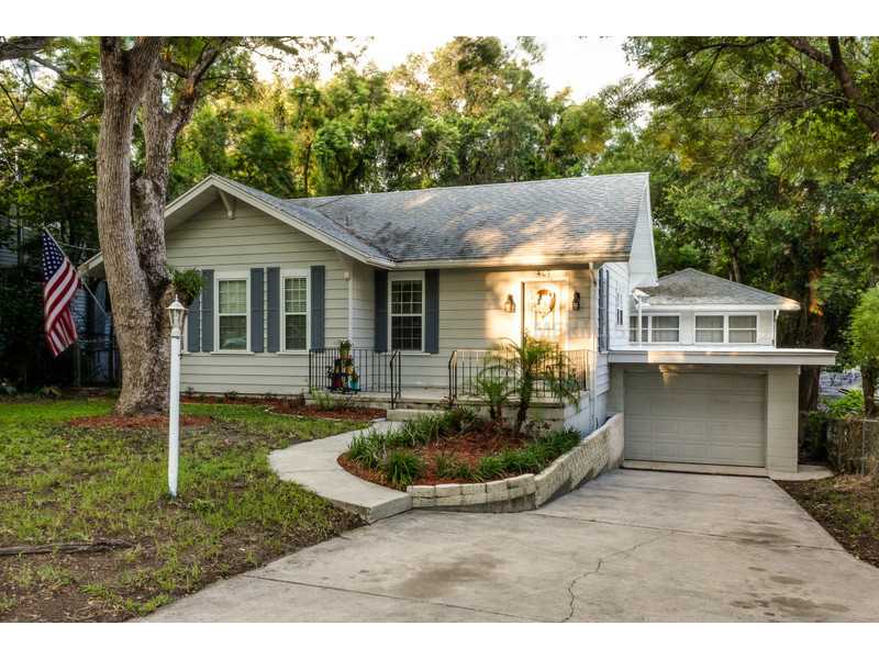 407 S Mary St, Eustis, FL 32726 photo 1