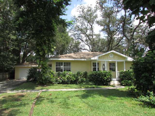 657 W Seminole Ave, Eustis, FL 32726 photo 1