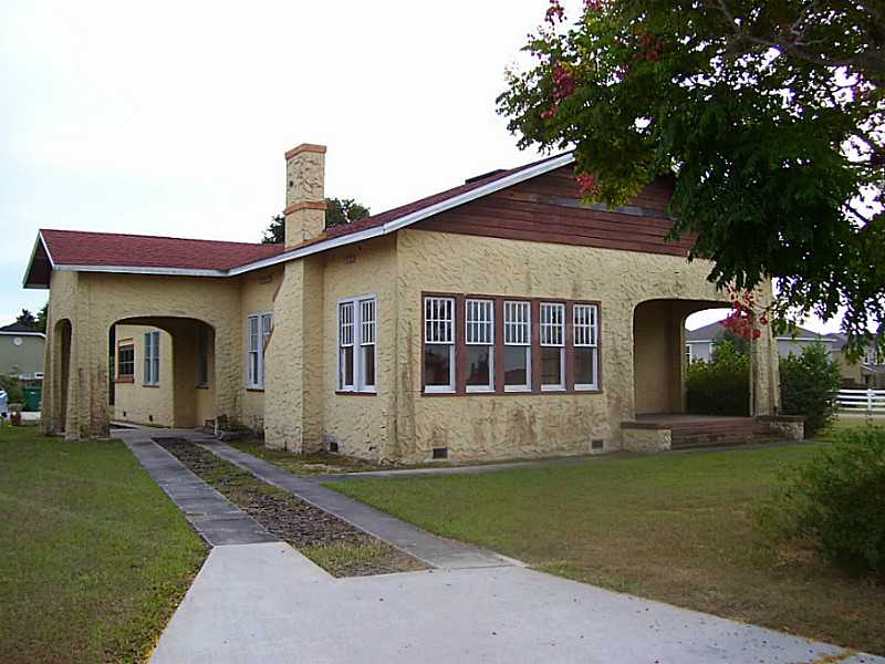 2202 E Washington Ave, Eustis, FL 32726 photo 1