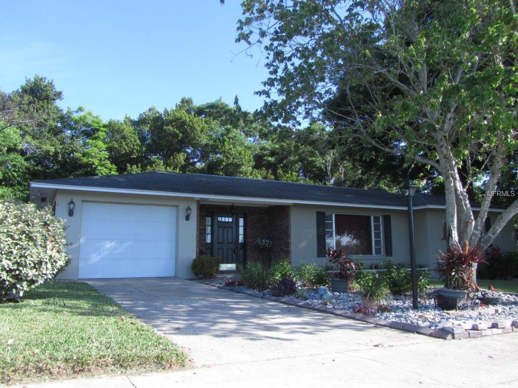 1027 Clay Blvd, Eustis, FL 32726 photo 1