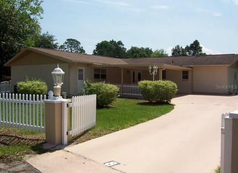 8 Clear Ln, Ocala, FL 34472 photo 1