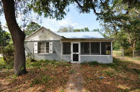 185 W Seminole Ave, Eustis, FL 32726 photo 1