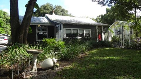 1251 E 8th Ave, Mount Dora, FL 32757 photo 1