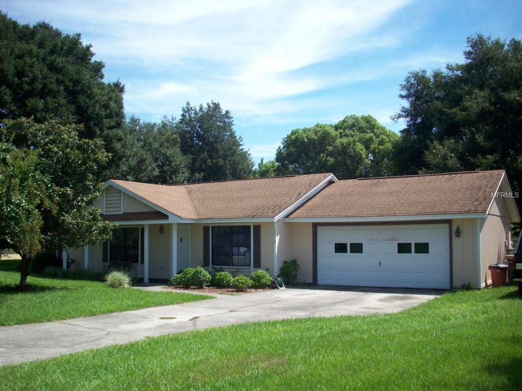 2012 Heather St, Mount Dora, FL 32757 photo 1