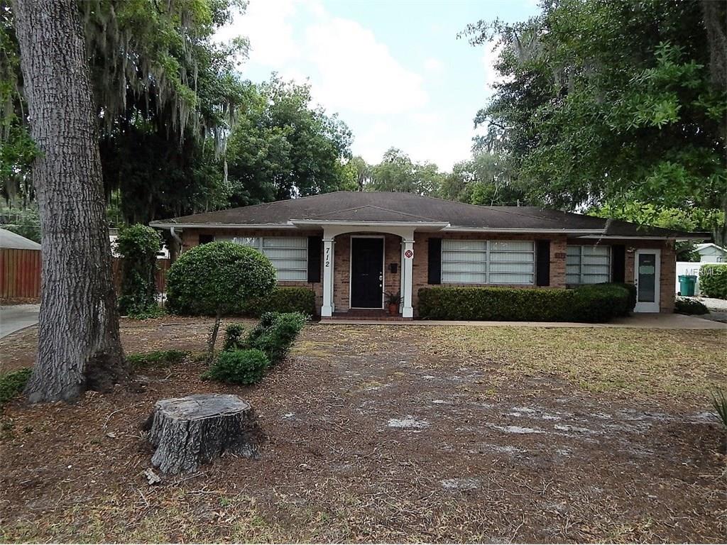 712 N Grove St, Eustis, FL 32726 photo 1