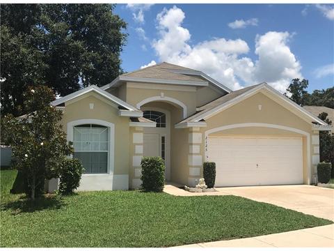 2125 Briarcliff Cir, Mount Dora, FL 32757 photo 1