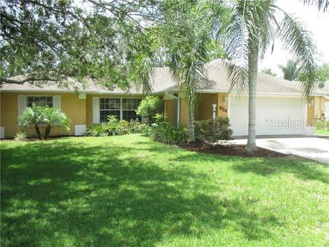 2734 Gables Dr, Eustis, FL 32726 photo 1