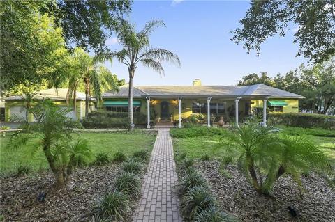 304 E 3rd Ave, Mount Dora, FL 32757 photo 1