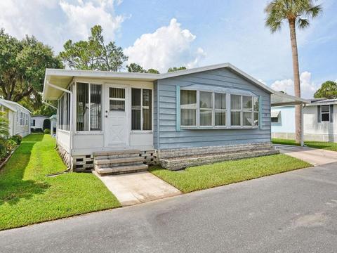 257 Pinewood Dr, Eustis, FL 32726 photo 1