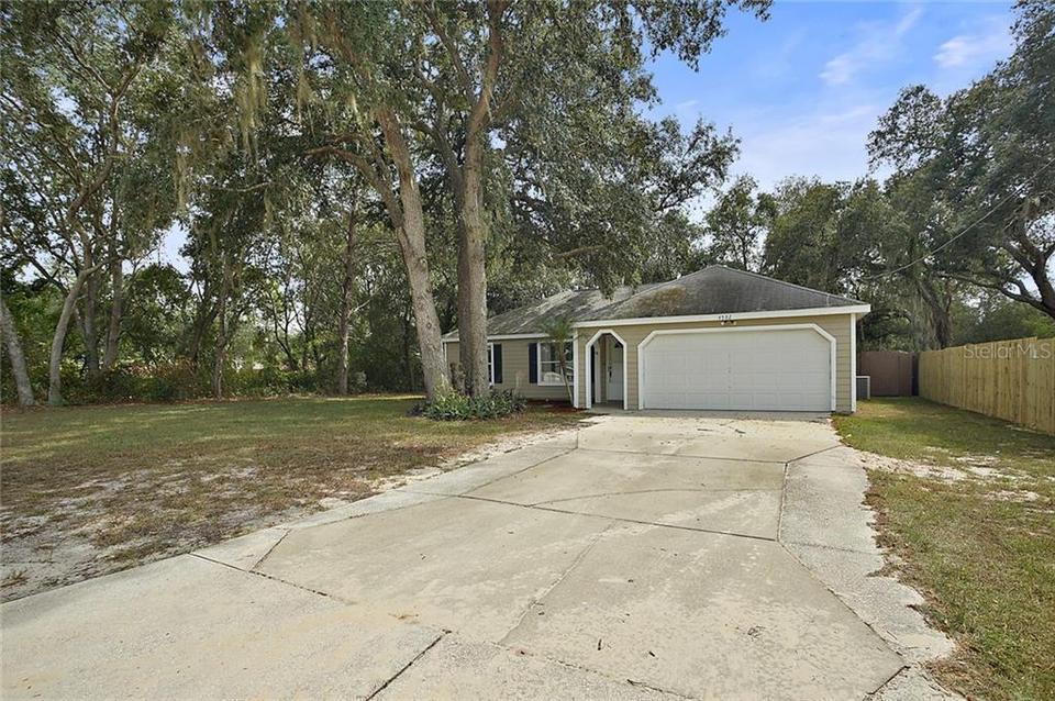 4502 Lemon St, Lady Lake, FL 32159
