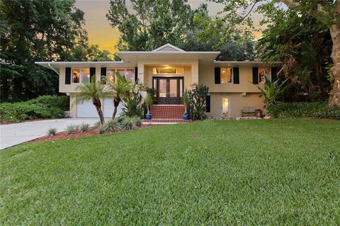 2433 E Crooked Lake Dr, Eustis, FL 32726 photo 1