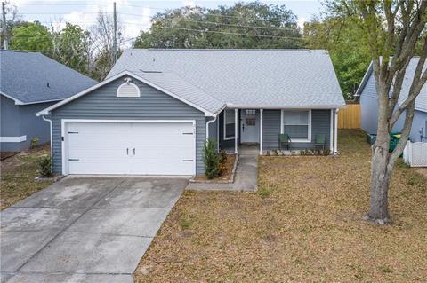 2631 Winchester Cir, Eustis, FL 32726 photo 1