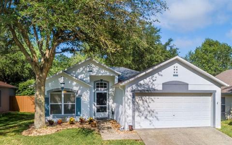 990 Vassar Dr, Eustis, FL 32726 photo 1