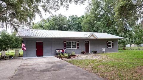 16047 3rd St, Umatilla, FL 32784 photo 1