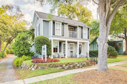 221 E 4th Ave, Mount Dora, FL 32757 photo 1
