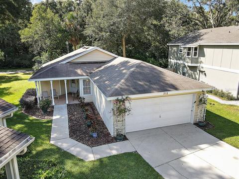 711 Harvard Ct, Eustis, FL 32726 photo 1