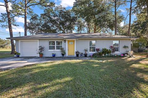 3679 Mohawk Dr, Mount Dora, FL 32757 photo 1