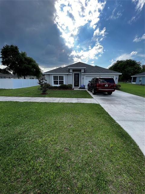 829 Maxwell Rd, Umatilla, FL 32784 photo 1