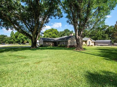 18441 Cayman St, Eustis, FL 32736 photo 1