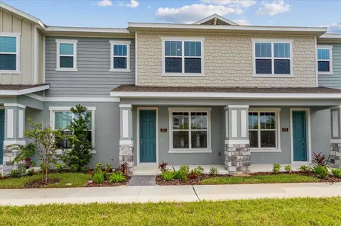 637 Bayhawk St, Debary, FL 32713