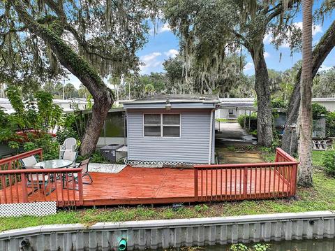 126 Shadow Woods Ln S, Eustis, FL 32726 photo 1