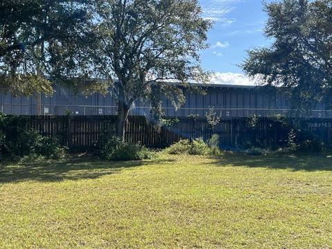 Montclair Road, Leesburg, FL 34748