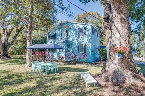 1029 E 5th Ave, Mount Dora, FL 32757 photo 1